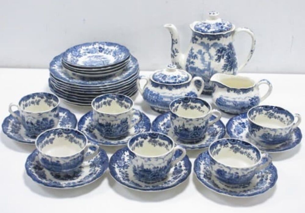 A ROYAL WORCESTER	AVON SCENES PALISSY