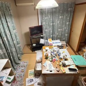【一軒家のお片付け事例】藤沢市で残置物撤去！エアコン3台や大型の木製棚もまとめて回収
