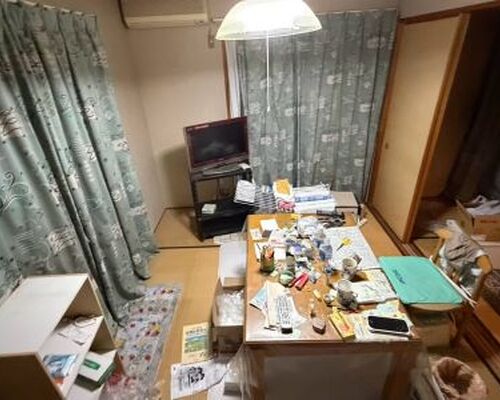 【一軒家のお片付け事例】藤沢市で残置物撤去！エアコン3台や大型の木製棚もまとめて回収