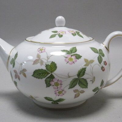 WEDGWOOD	ワイルドストロベリー