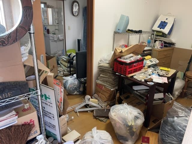 横須賀の不用品回収　居室　作業前