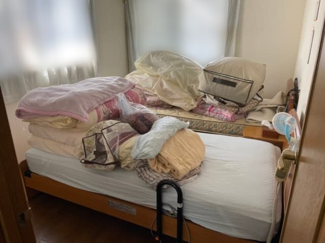3LDK一軒家の遺品整理事例 洋室 片付け前