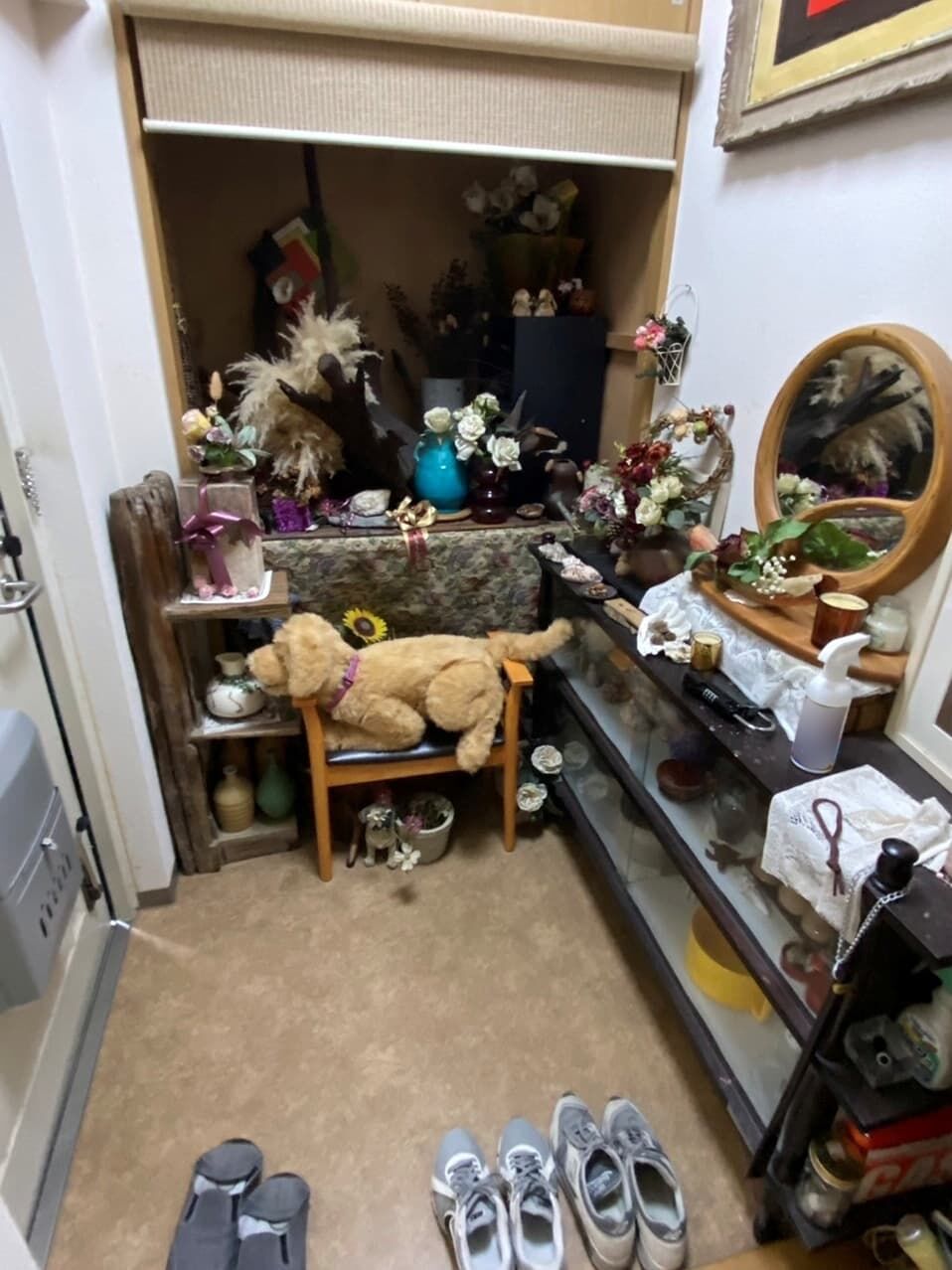 鎌倉市 2LDKマンションの遺品整理 玄関 片付け前