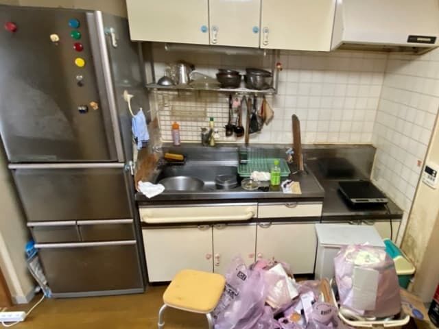 藤沢市の不用品回収 キッチン 片付け前