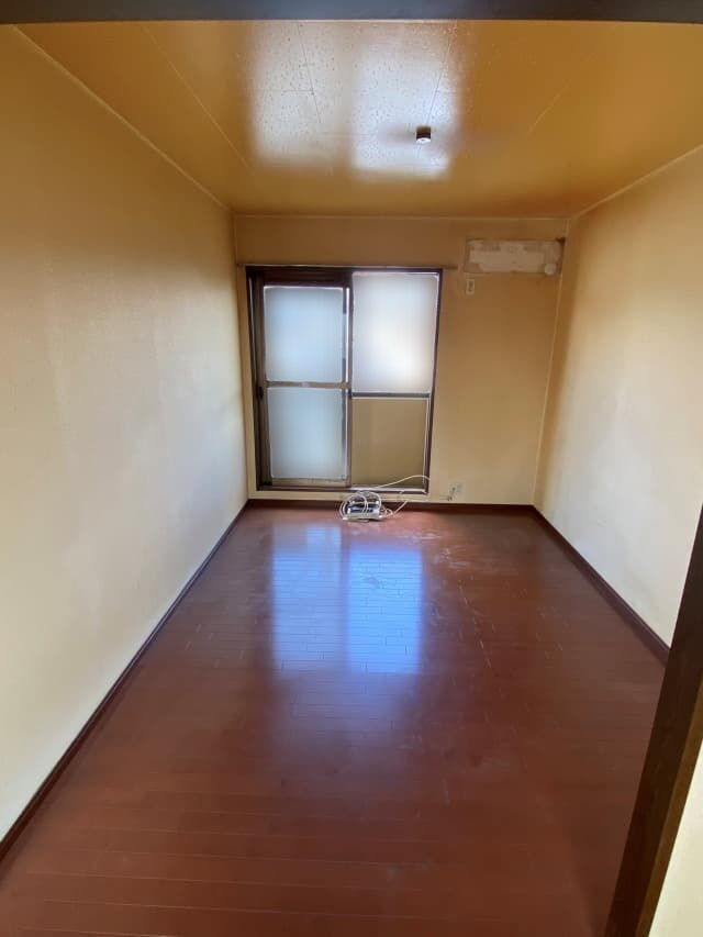 藤沢市2DKアパートの不用品回収 洋室 片付け後
