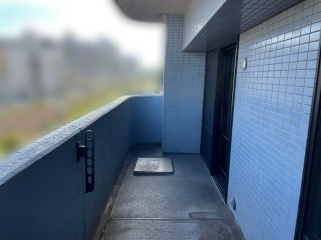 2LDKマンションの不用品回収事例　ベランダ　片付け後