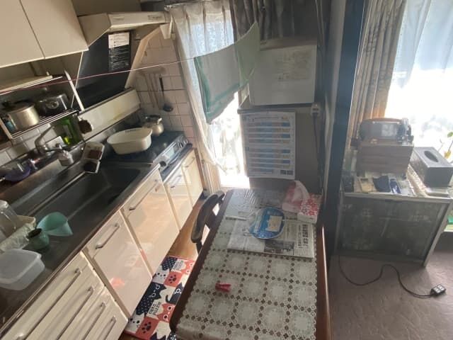 横浜市の3K団地不用品回収 キッチン作業前