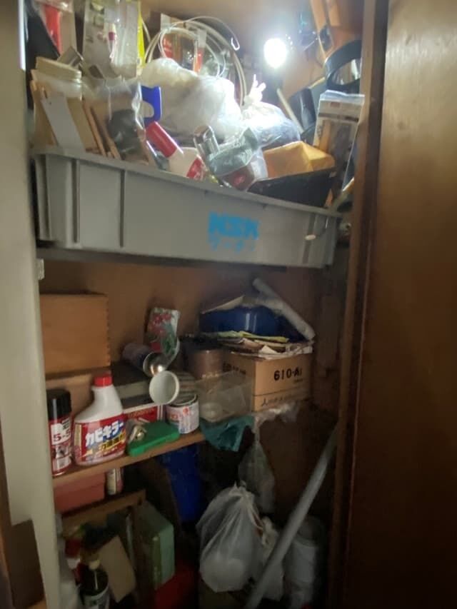 横浜市の3K団地不用品回収 納戸作業前