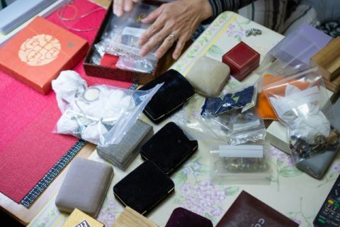 遺品整理は一人で抱え込まない