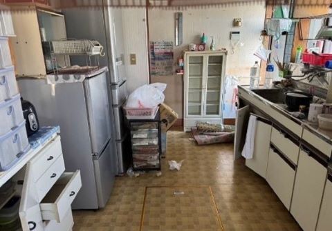 埼玉県朝霞市8K一軒家お片付け前
