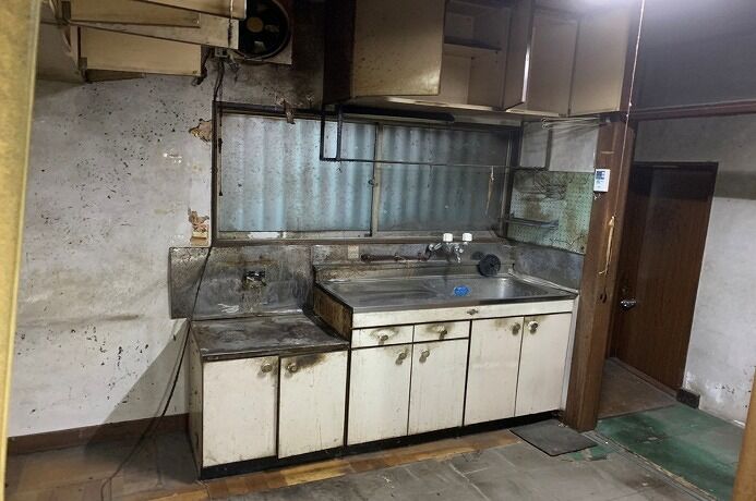 遺品整理 海老名 キッチン 作業前